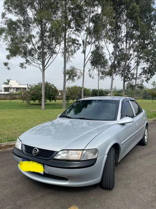 CHEVROLET VECTRA 2.2 MPFI GL 8V GASOLINA 4P MANUAL CHEVROLET VECTRA 2.2 MPFI GL 8V GASOLINA 4P MANUAL